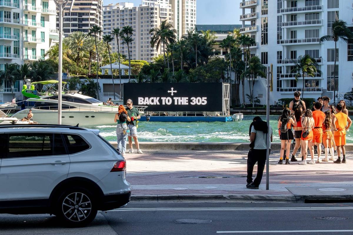 Campaign placement